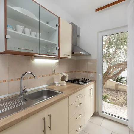 Appartamento Loncar-1 By Interhome