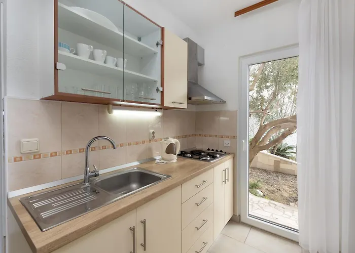 Appartement Loncar-1 By Interhome